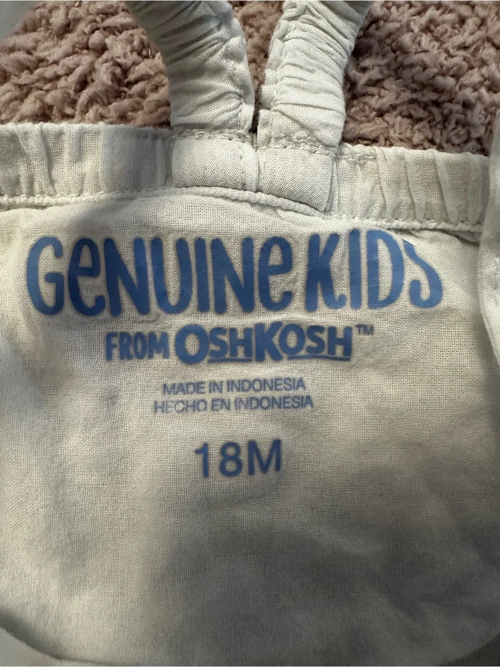 🌸 18M Girls 4-Piece Bundle • Levi’s Chambray + Carter’s + OshKosh 💕
